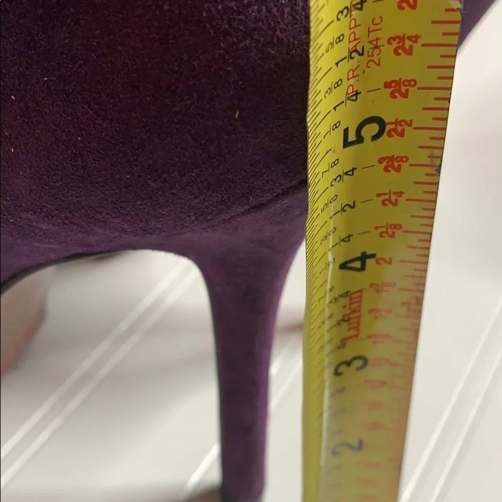Enzo Angiolini Purple Suede Embellished Stilettos. MCH0811B